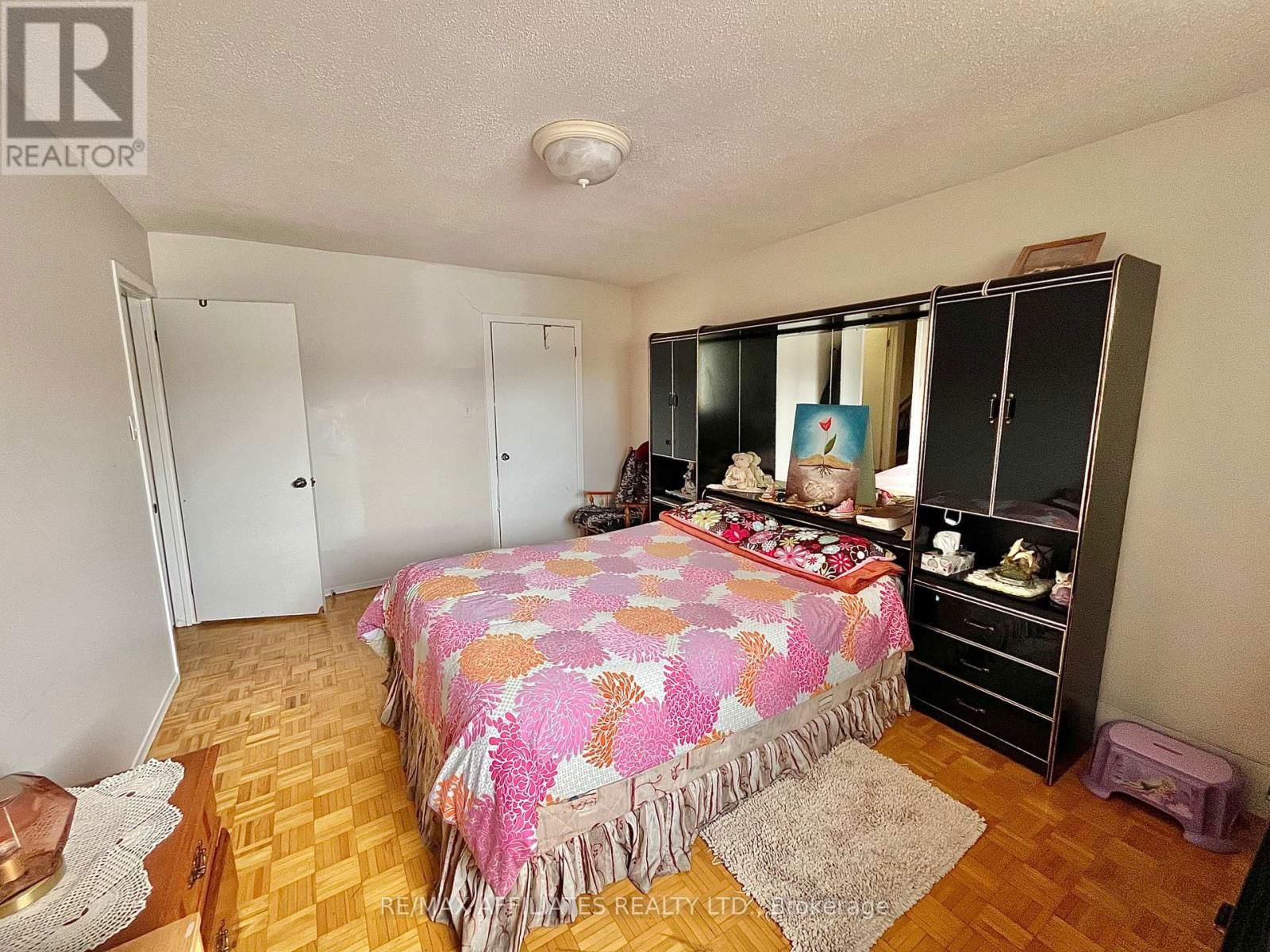 77B GLEN PARK DRIVE Image 13