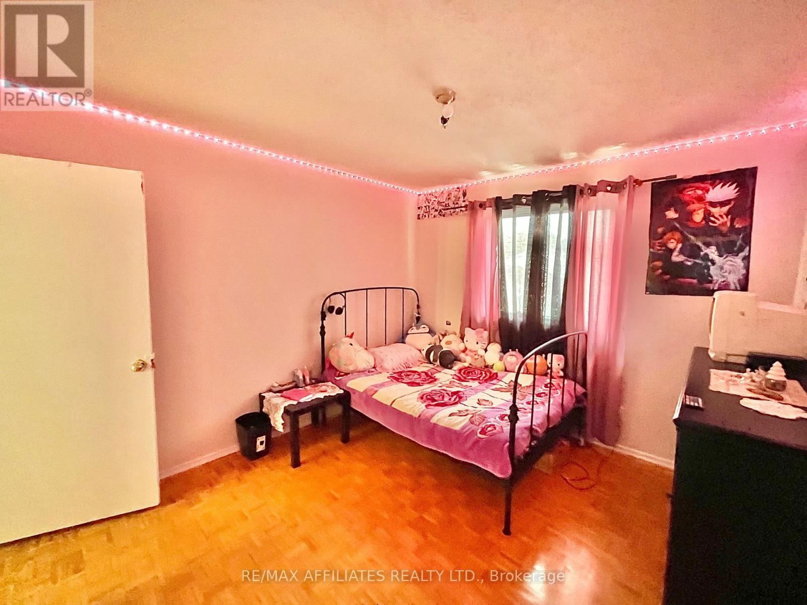 77B GLEN PARK DRIVE Image 18