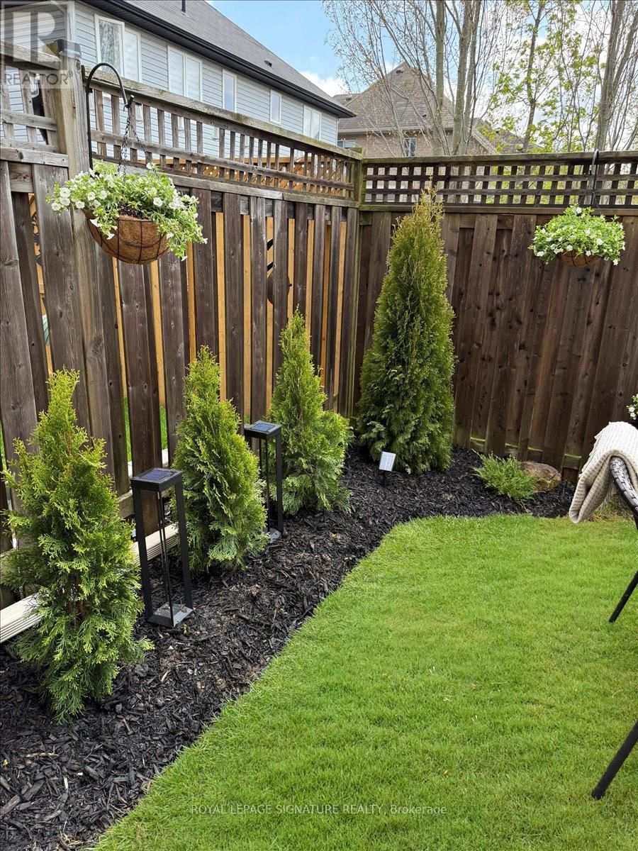 9 FOREST VALLEY CRESCENT Image 35