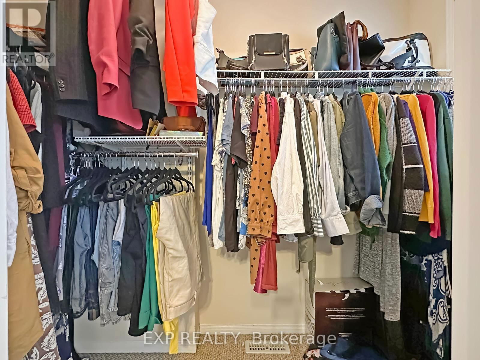 880 MARIGOLD STREET Image 13