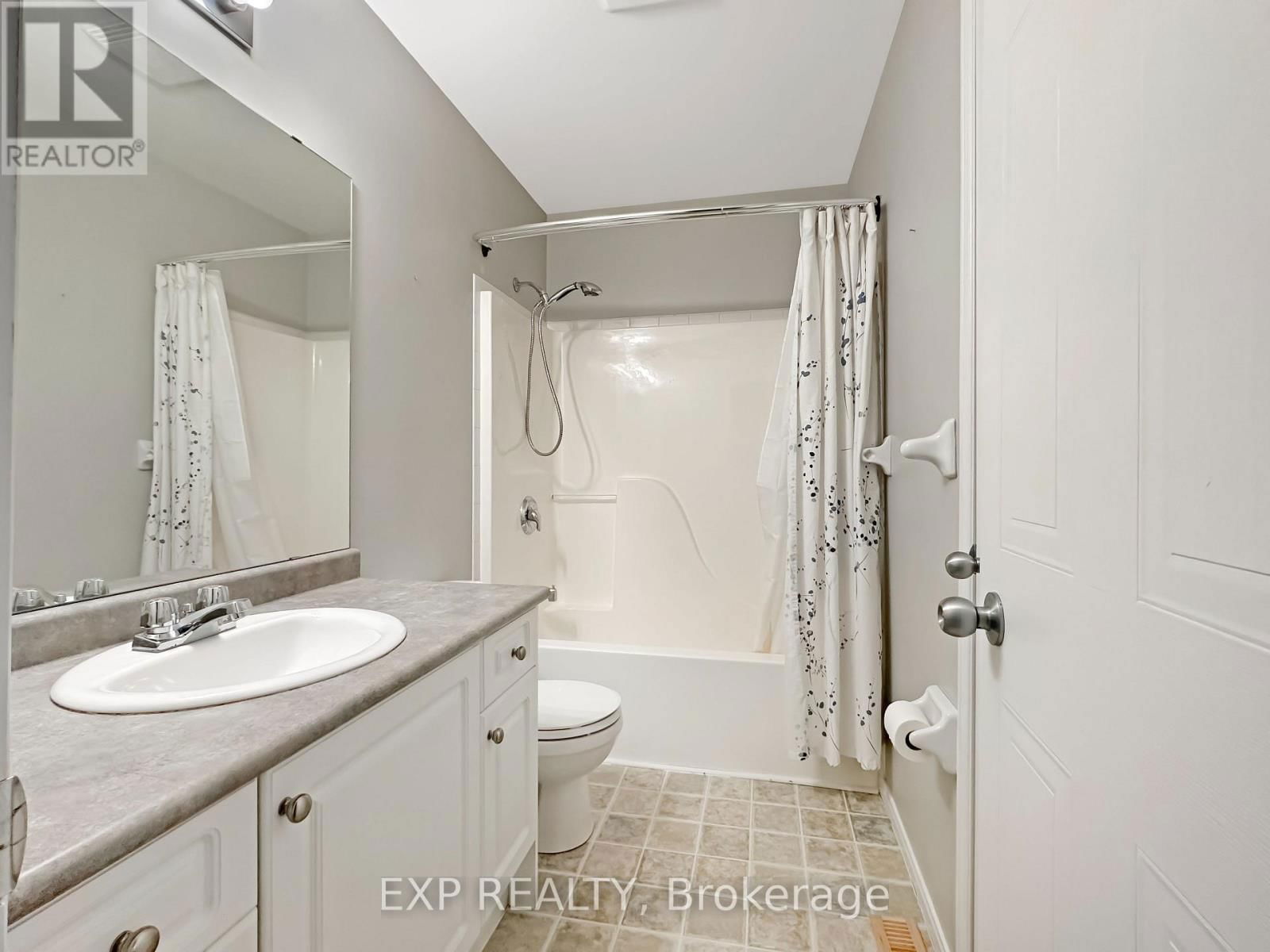 880 MARIGOLD STREET Image 14