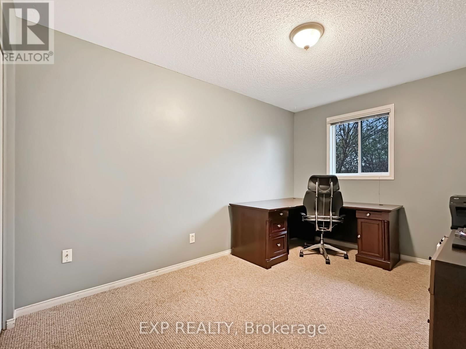 880 MARIGOLD STREET Image 15
