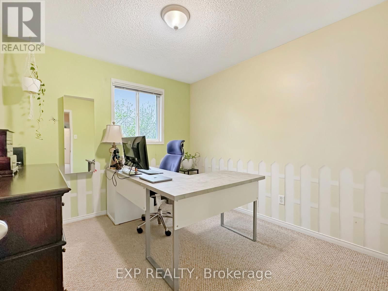 880 MARIGOLD STREET Image 17