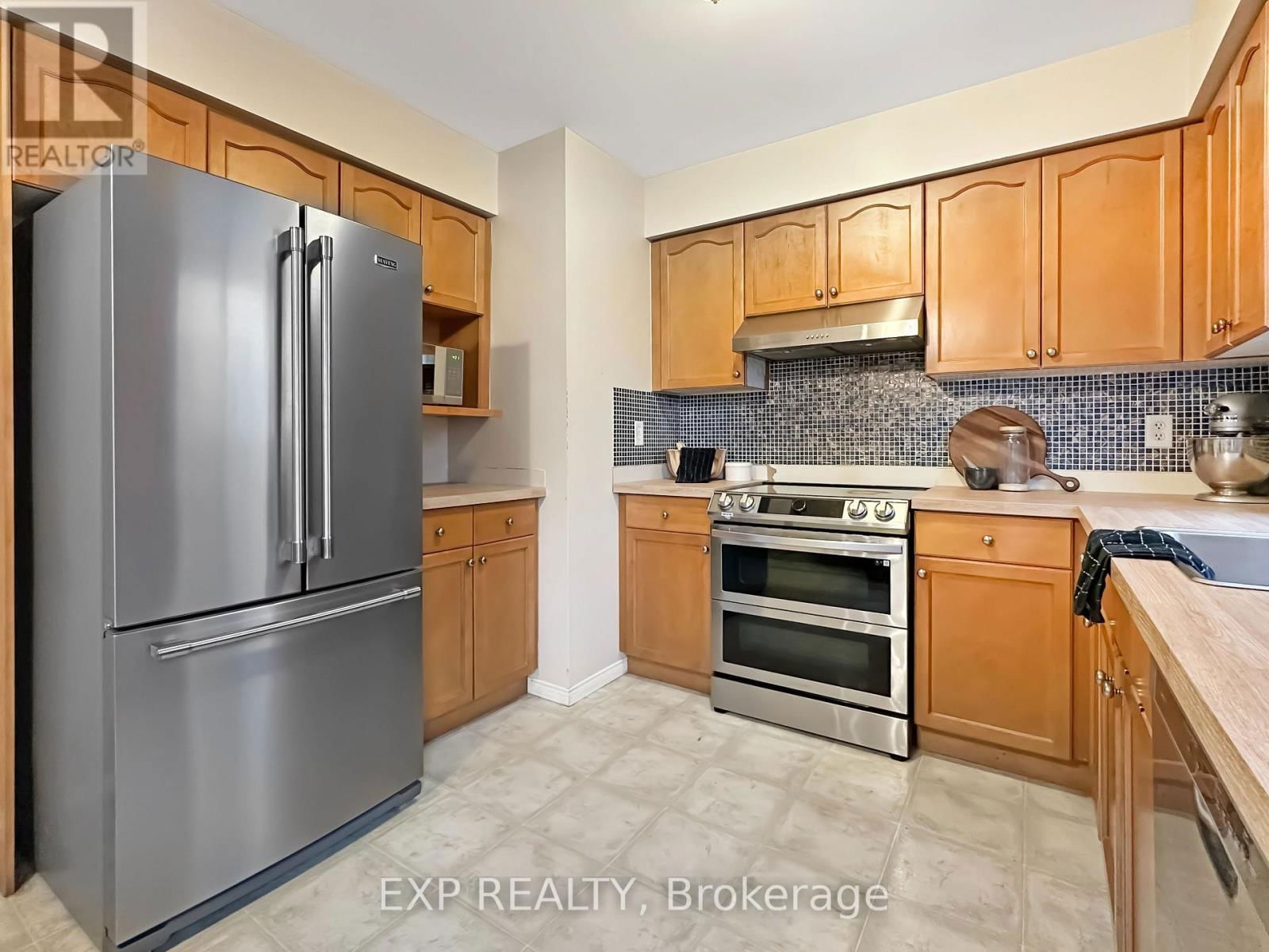 880 MARIGOLD STREET Image 5