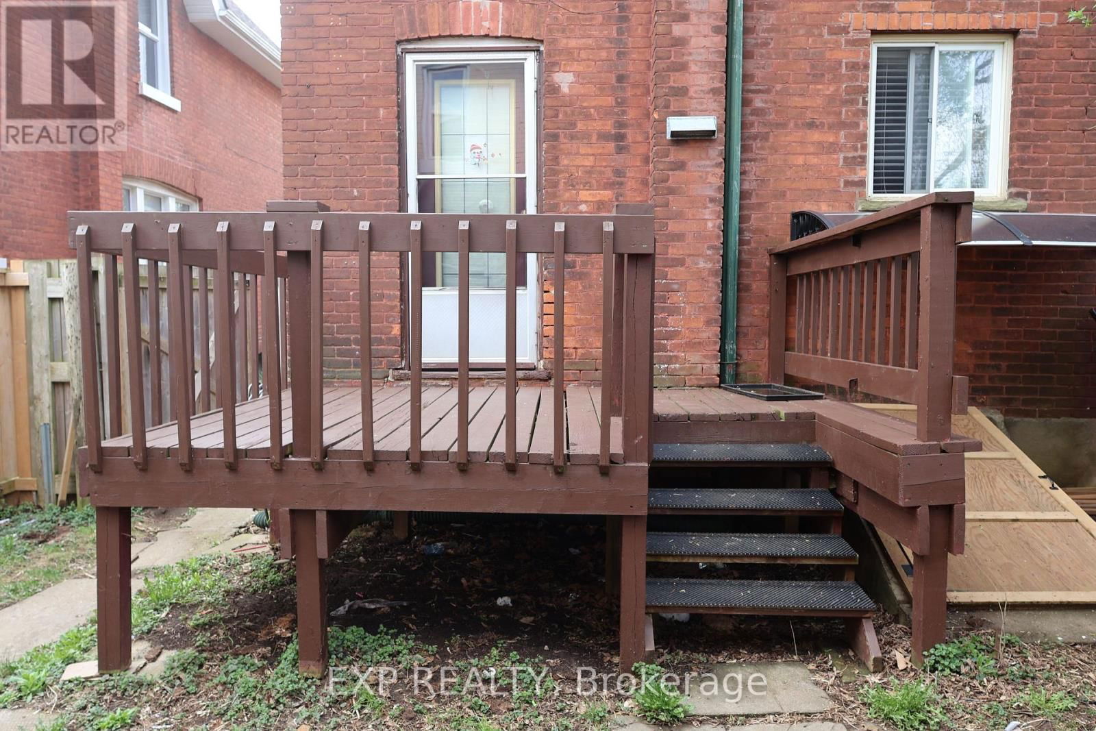 226 SHERIDAN STREET Image 19