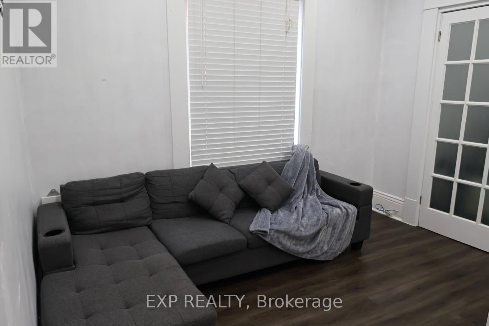 226 SHERIDAN STREET Image 6