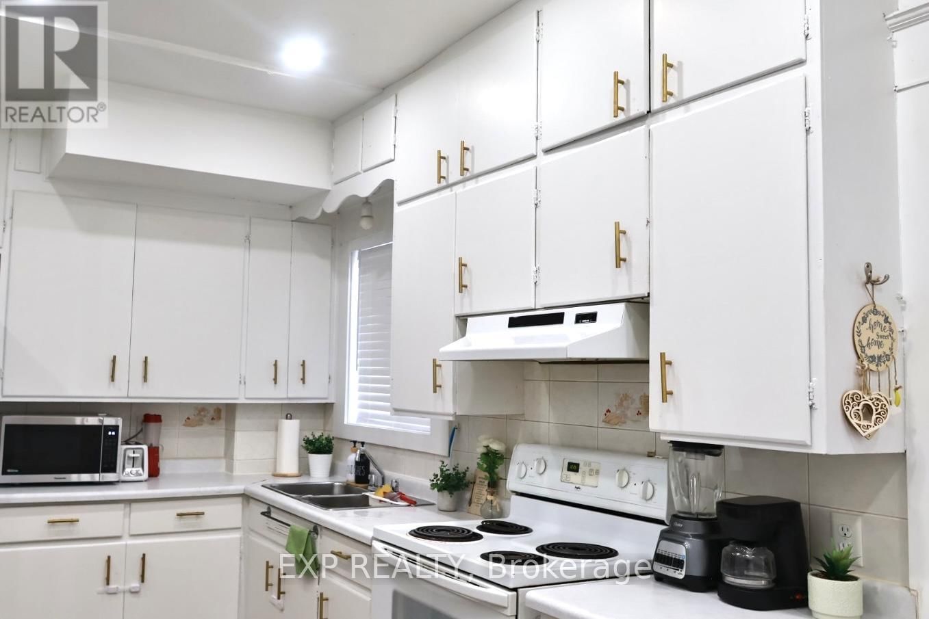 226 SHERIDAN STREET Image 7