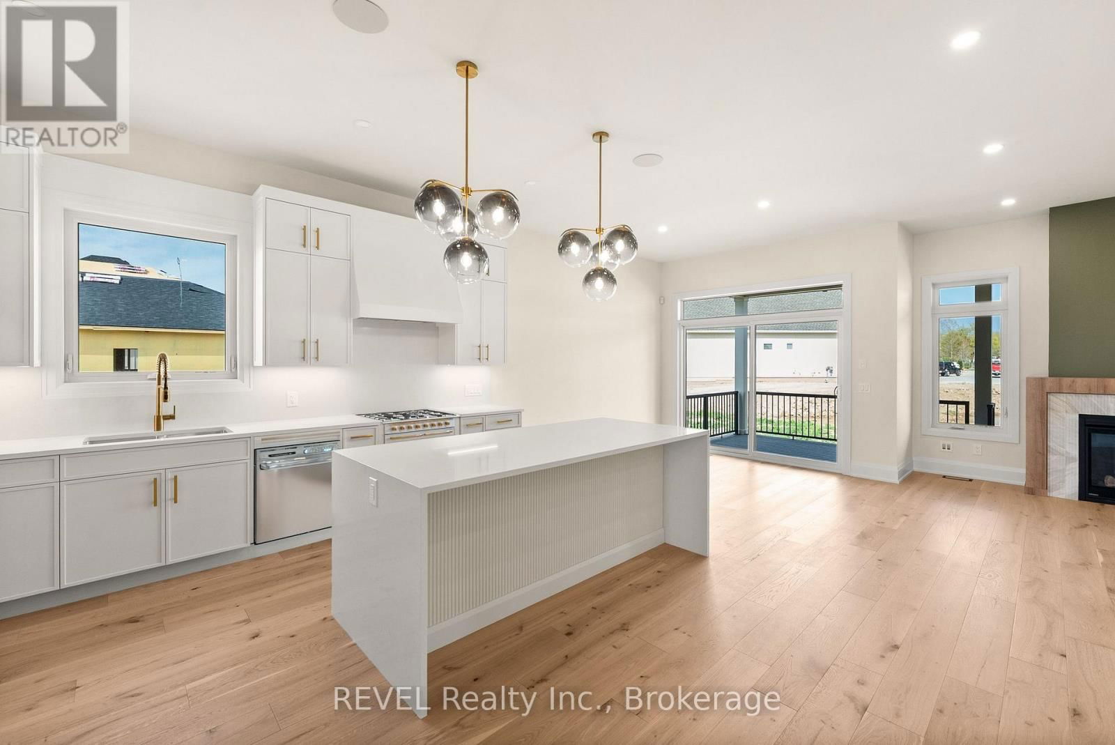 15 OAKLEY DRIVE Image 10