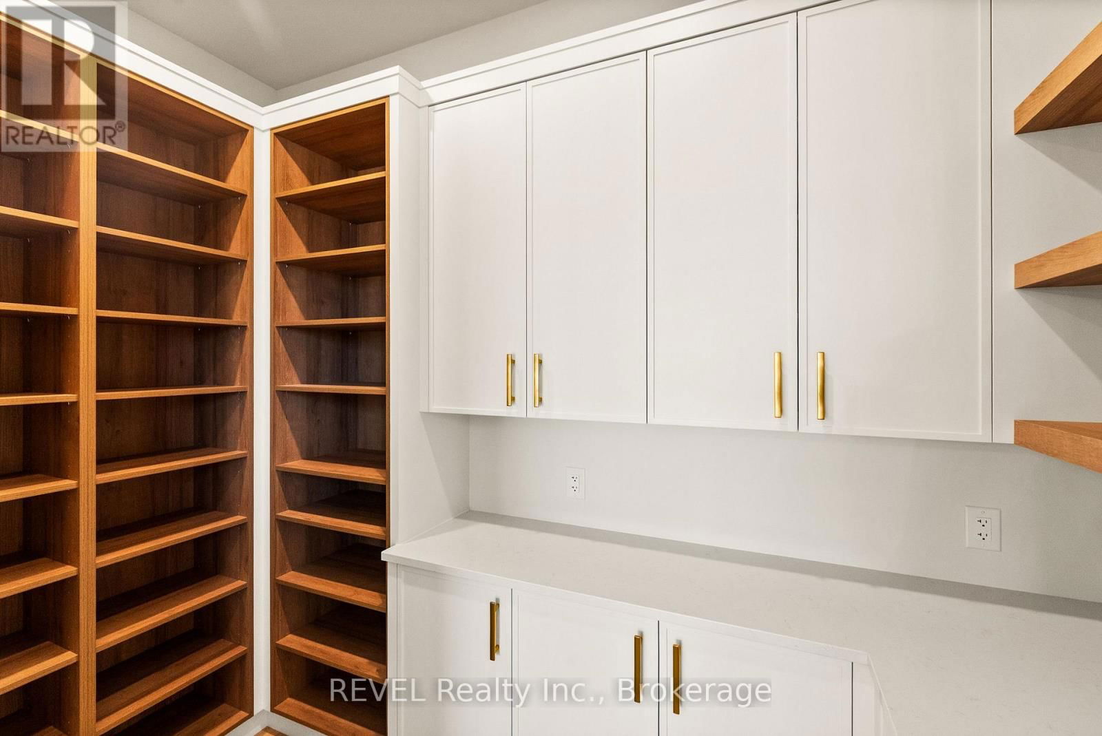 15 OAKLEY DRIVE Image 15