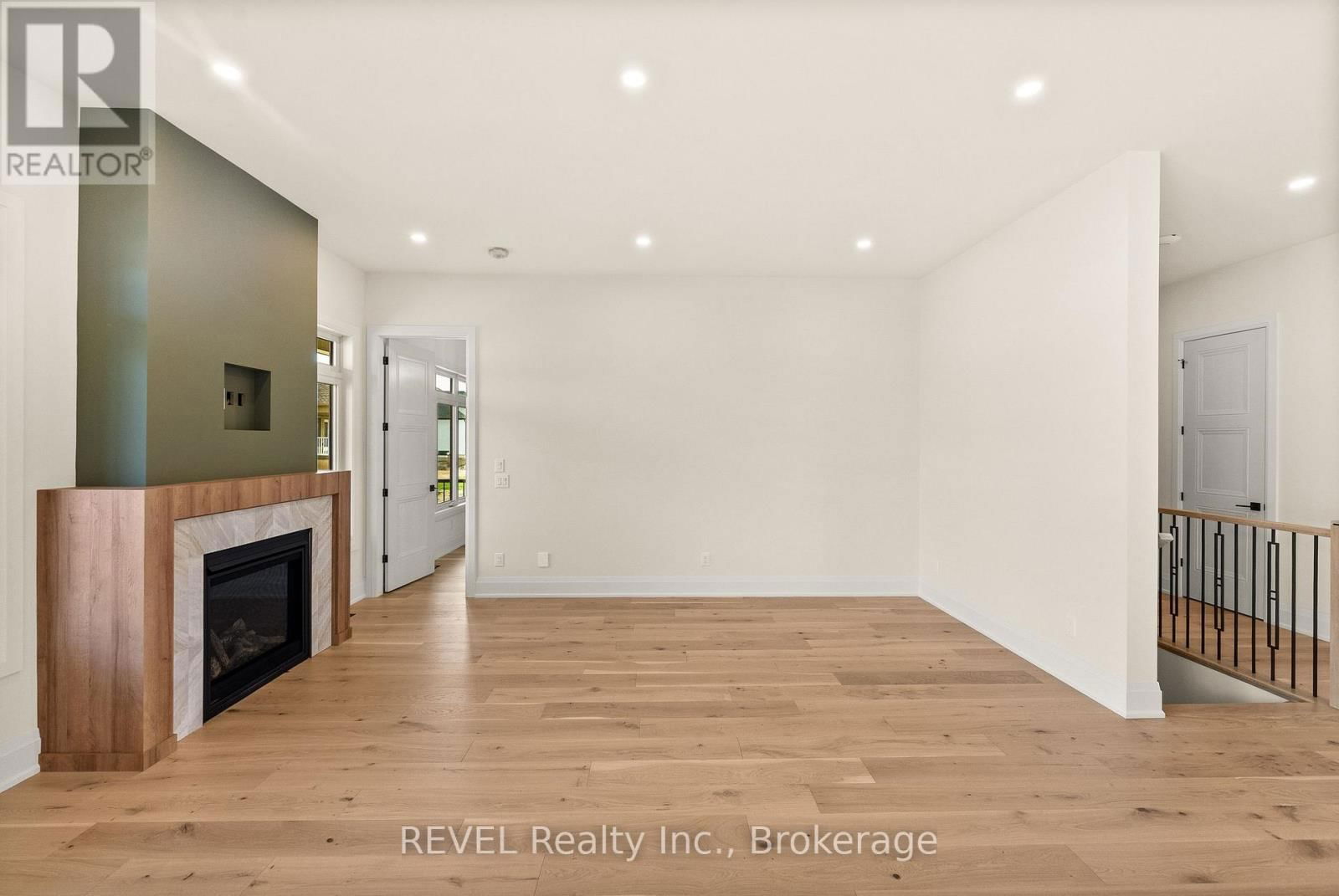 15 OAKLEY DRIVE Image 21