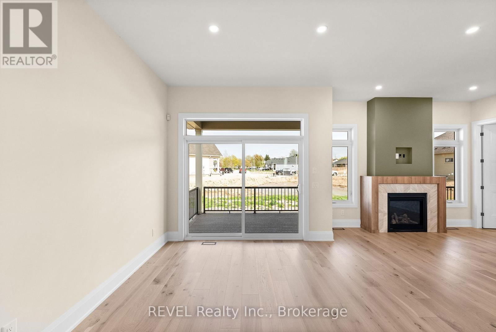 15 OAKLEY DRIVE Image 23