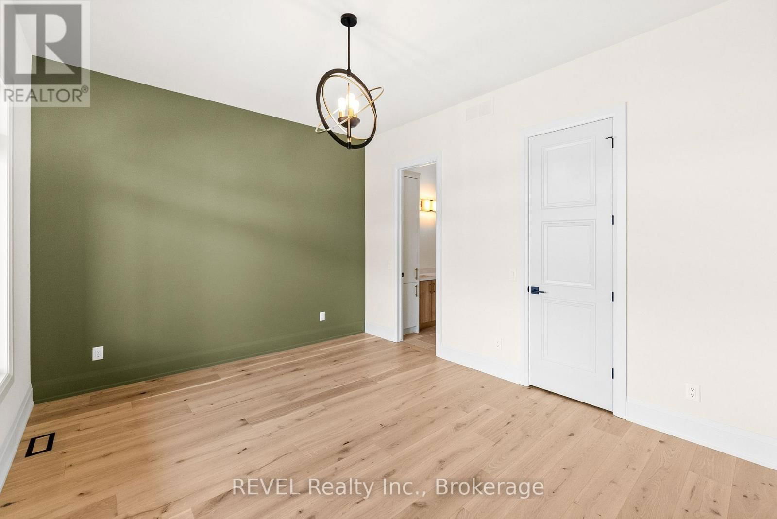 15 OAKLEY DRIVE Image 24