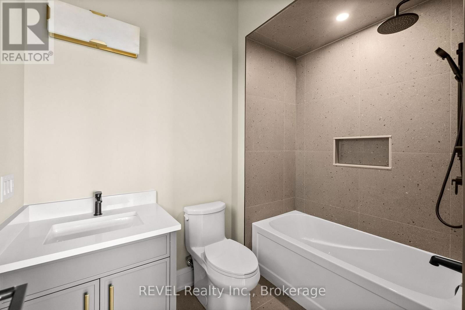 15 OAKLEY DRIVE Image 30