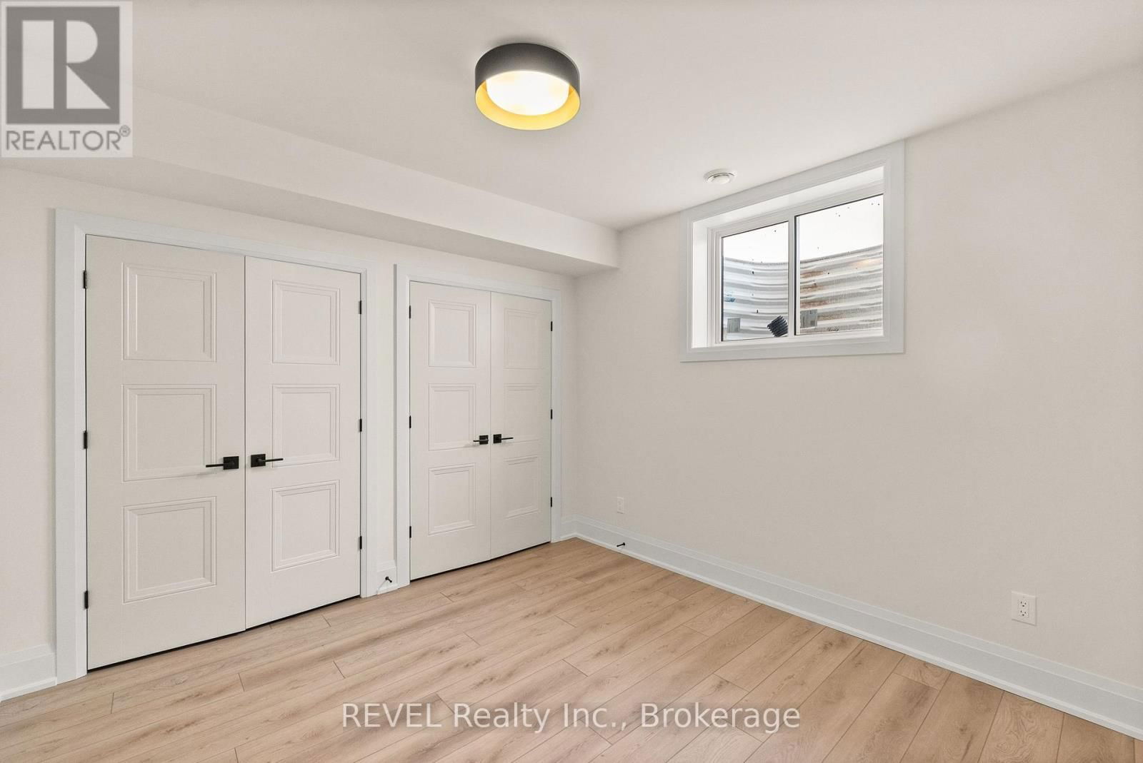 15 OAKLEY DRIVE Image 34