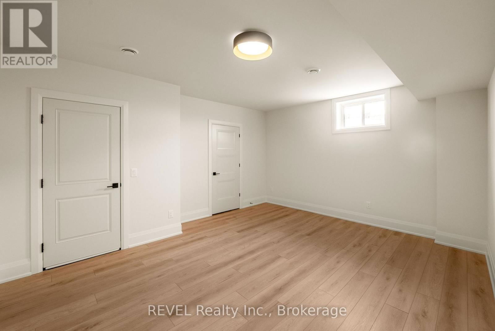 15 OAKLEY DRIVE Image 37