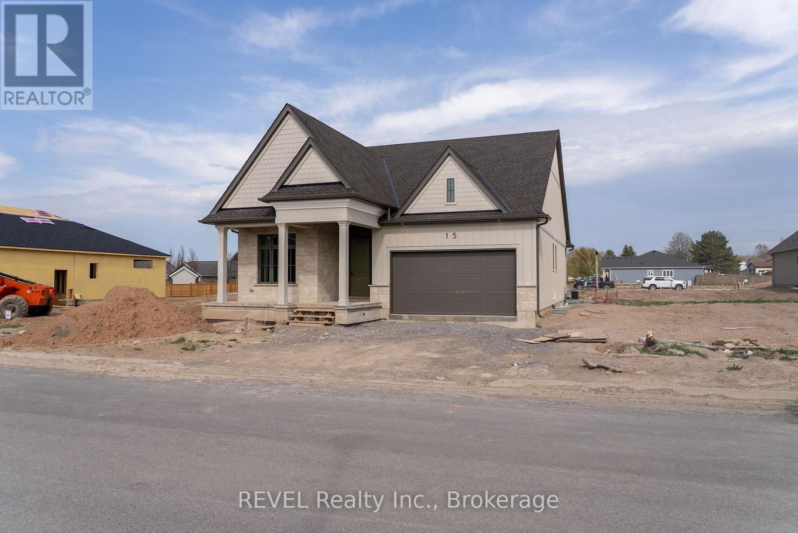 15 OAKLEY DRIVE Image 40