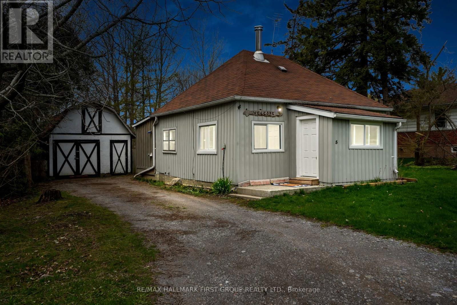 5 BURNHAM AVENUE Image 1