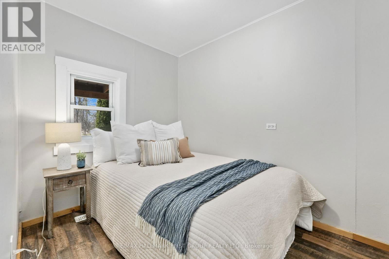5 BURNHAM AVENUE Image 10