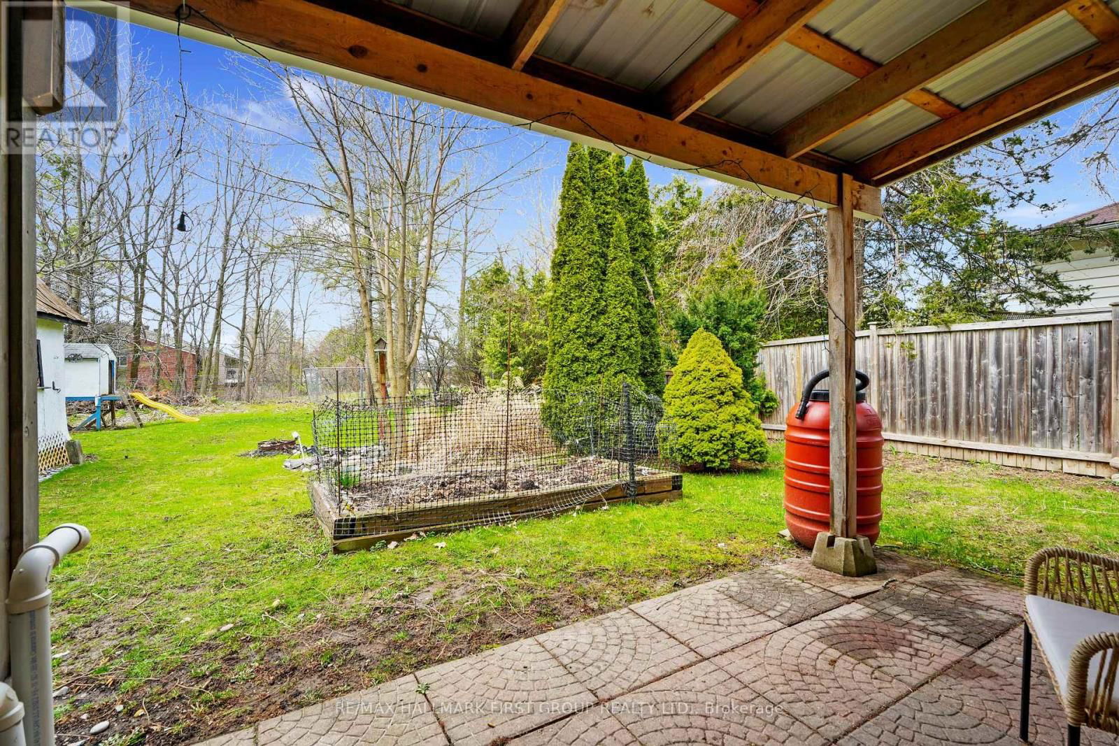 5 BURNHAM AVENUE Image 19