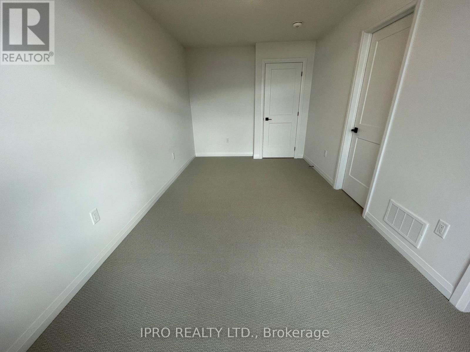 73 - 120 COURT DRIVE Image 24