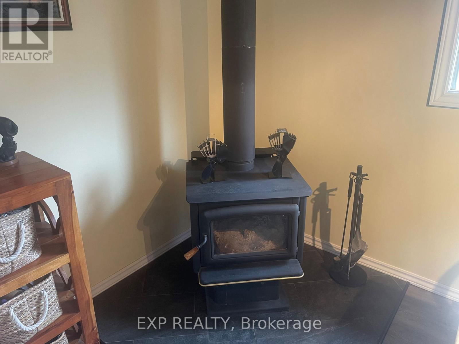 239 EAST LAKE ROAD Image 7