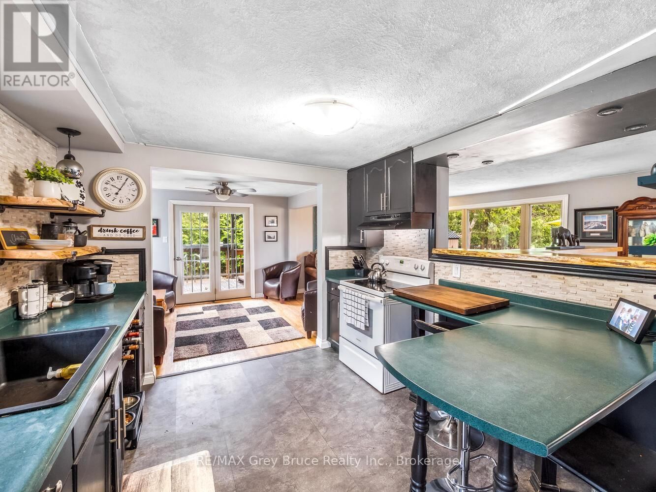 106 ELDER LANE Image 14