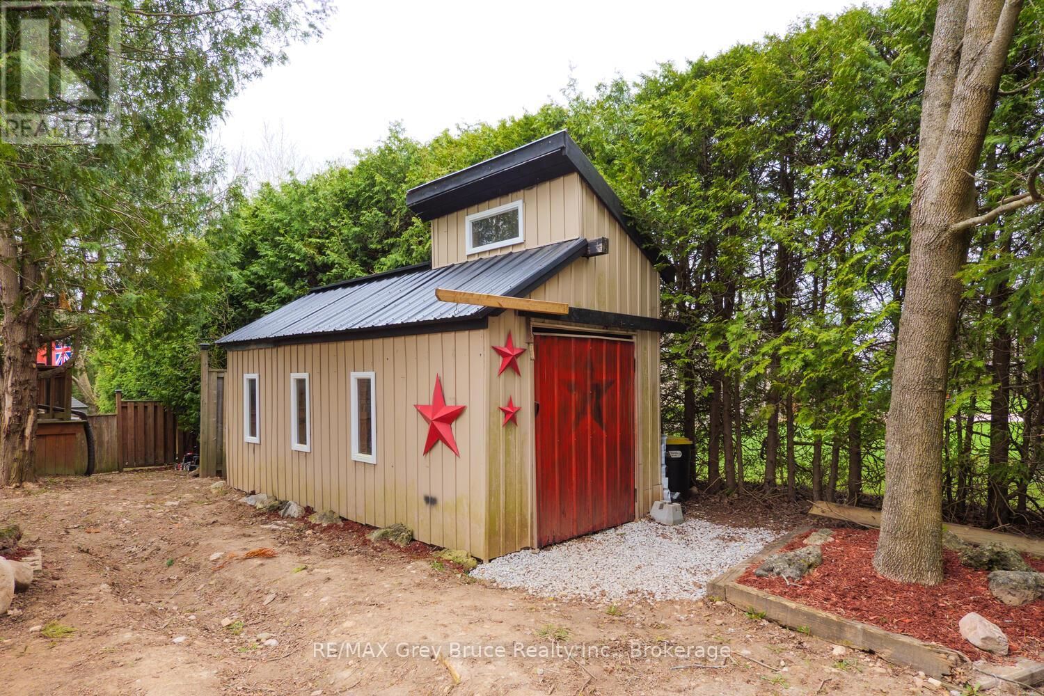 106 ELDER LANE Image 41