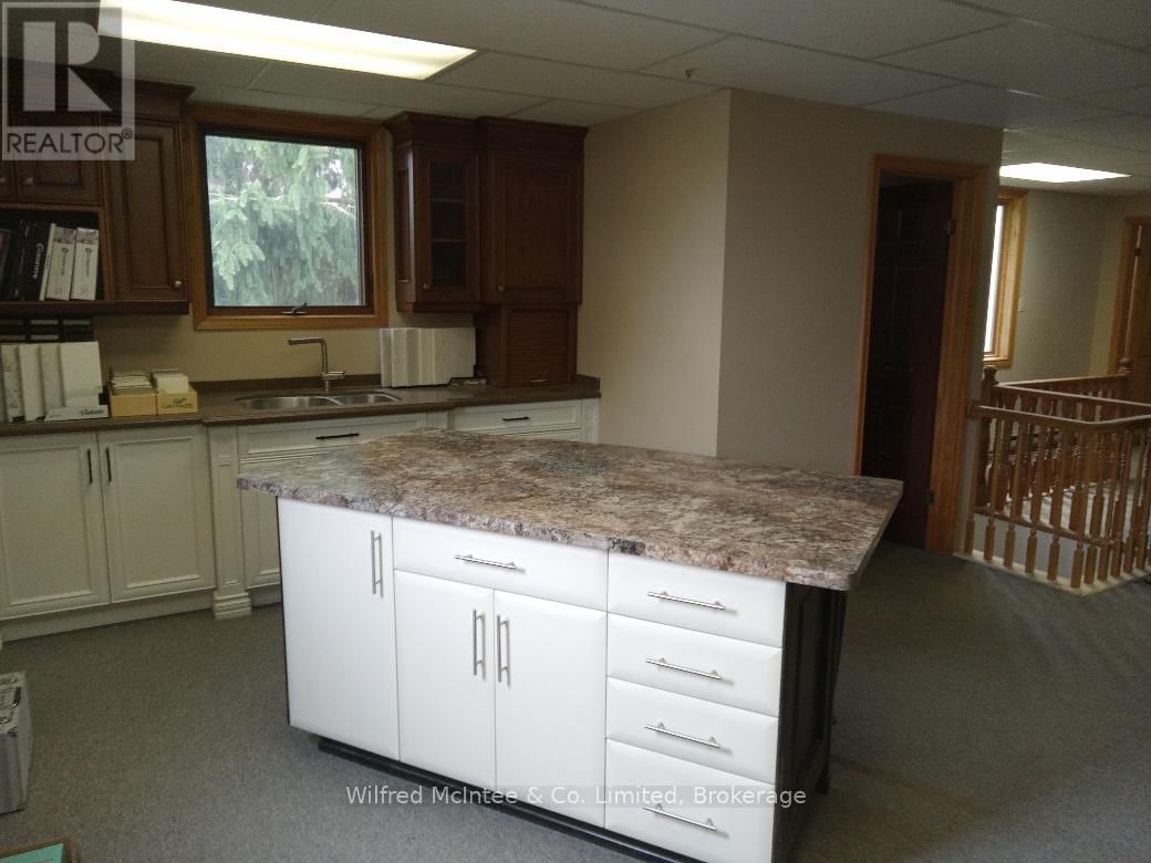 35 JOSEPH STREET Image 15