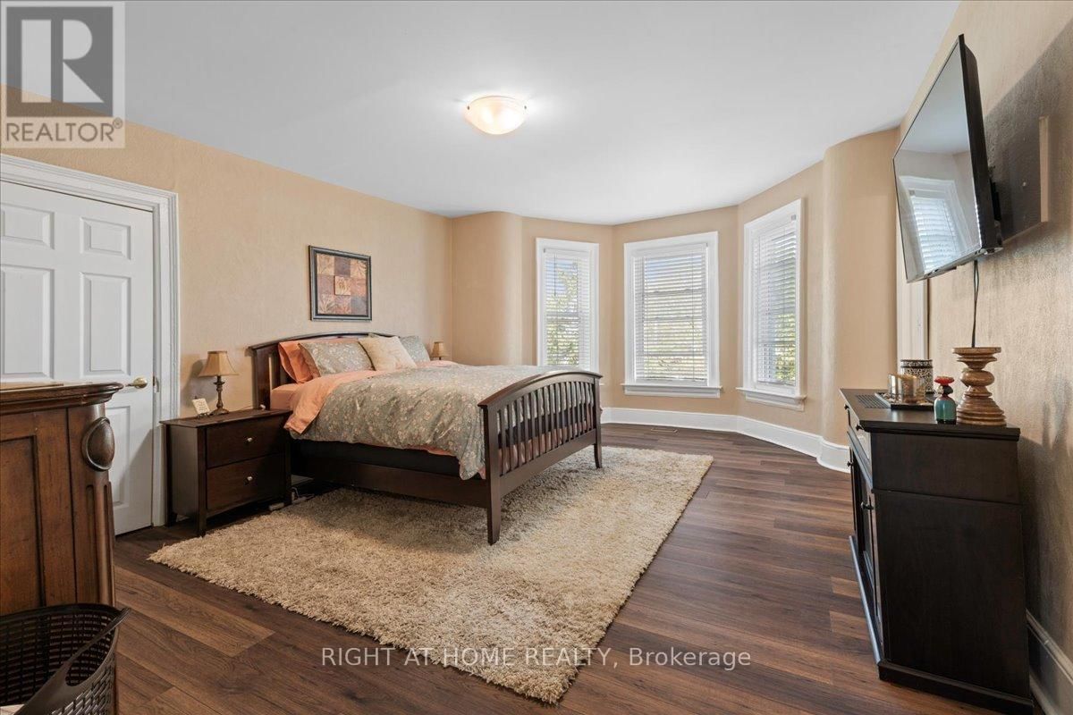 65 DONALD STREET Image 23