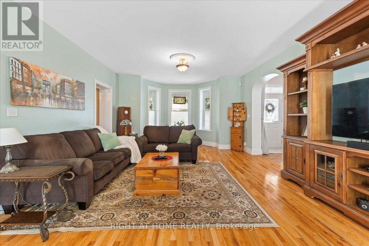 65 DONALD STREET Image 7