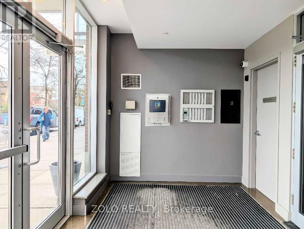 402 - 180 YORK STREET Image 1