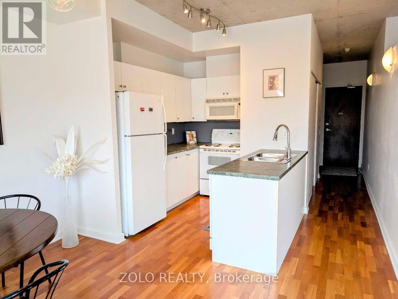 402 - 180 YORK STREET Image 4