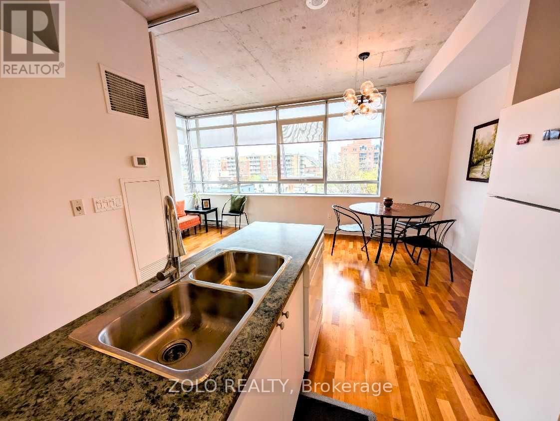 402 - 180 YORK STREET Image 5
