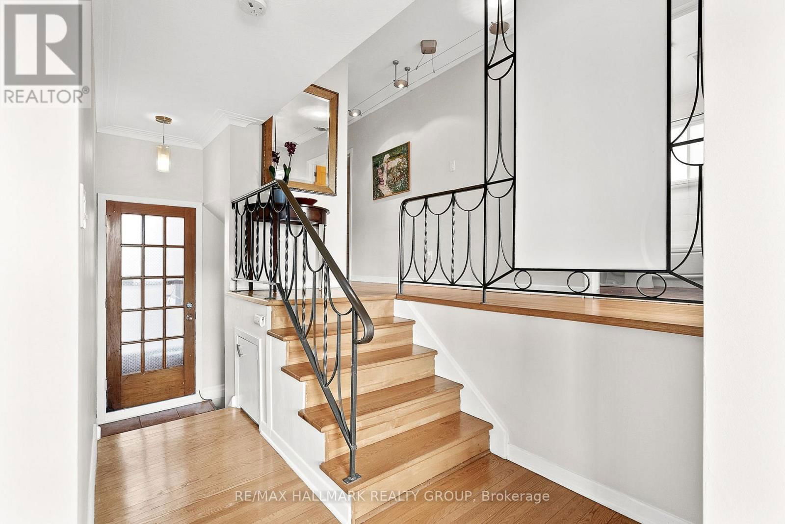 323 PERRIER AVENUE Image 21