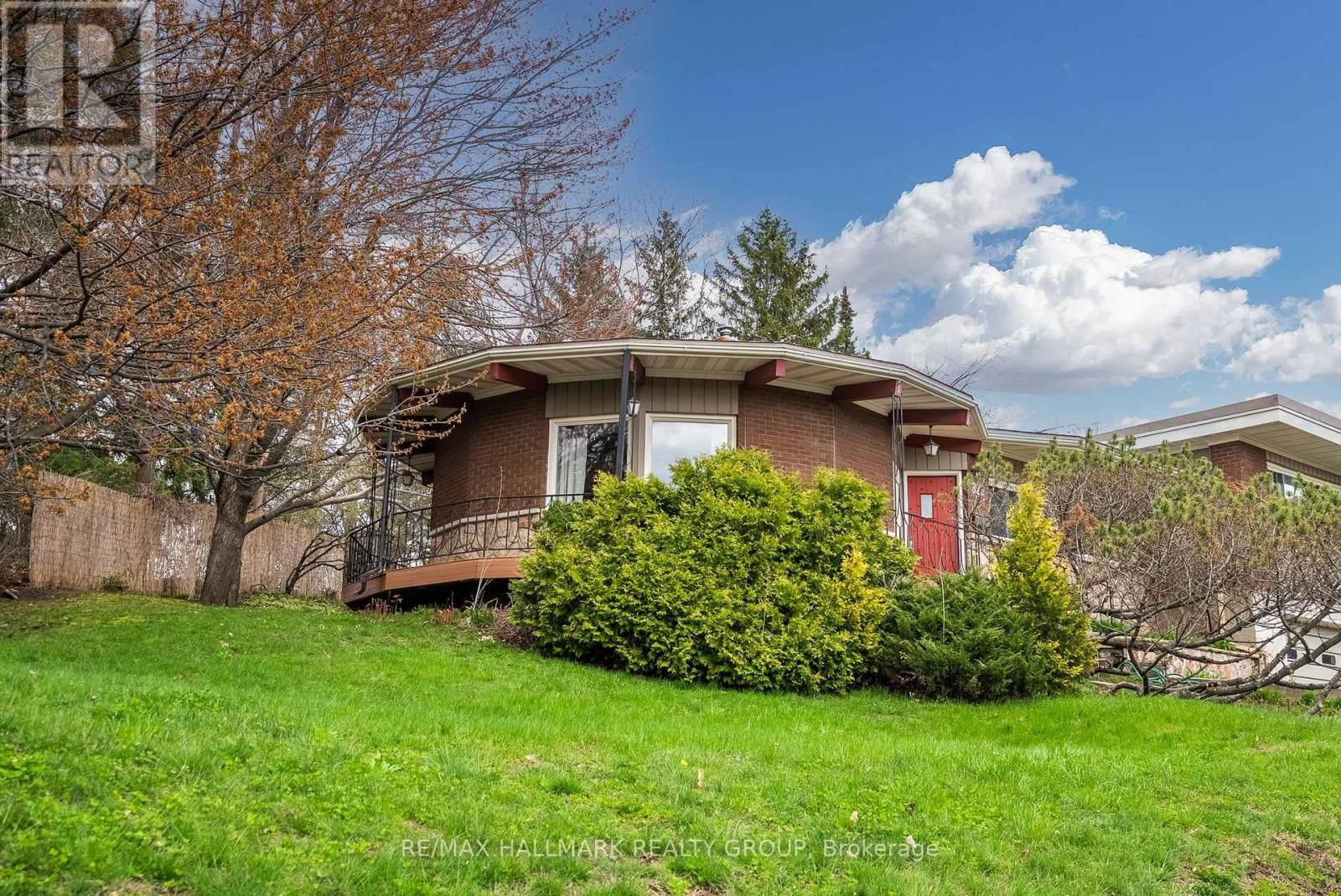 323 PERRIER AVENUE Image 3