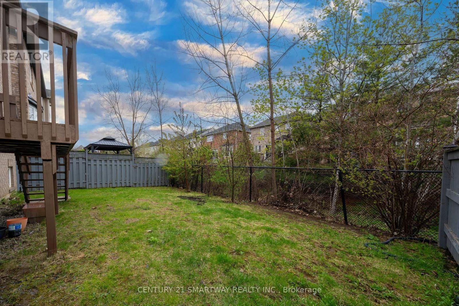 184 MONTREAL CIRCLE Image 44