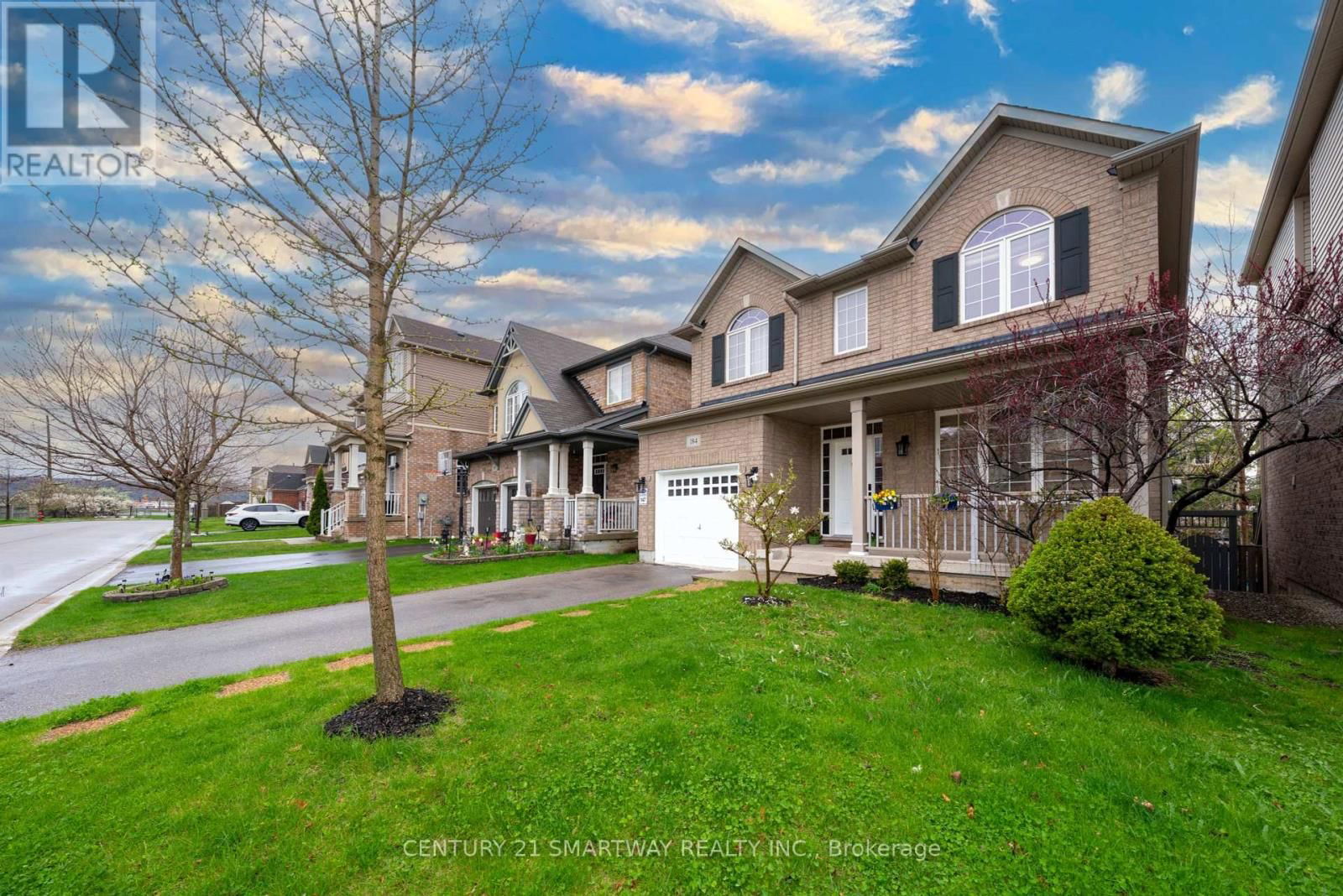 184 MONTREAL CIRCLE Image 50