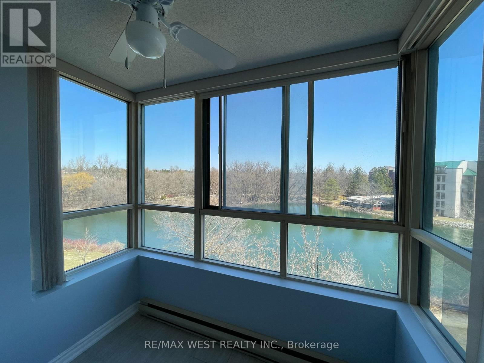 411 - 30 BLUE SPRINGS DRIVE Image 26