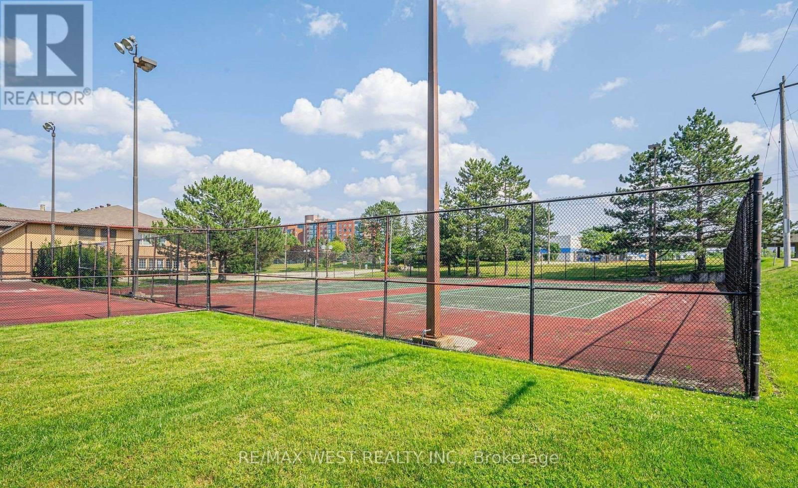 411 - 30 BLUE SPRINGS DRIVE Image 46