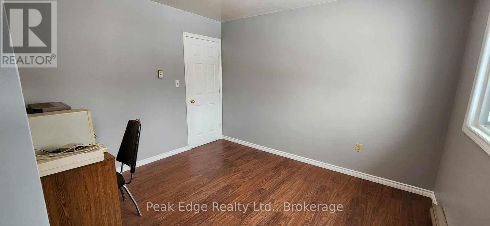 122 GIBSON STREET Image 10