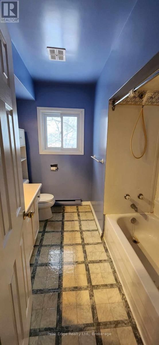 122 GIBSON STREET Image 6