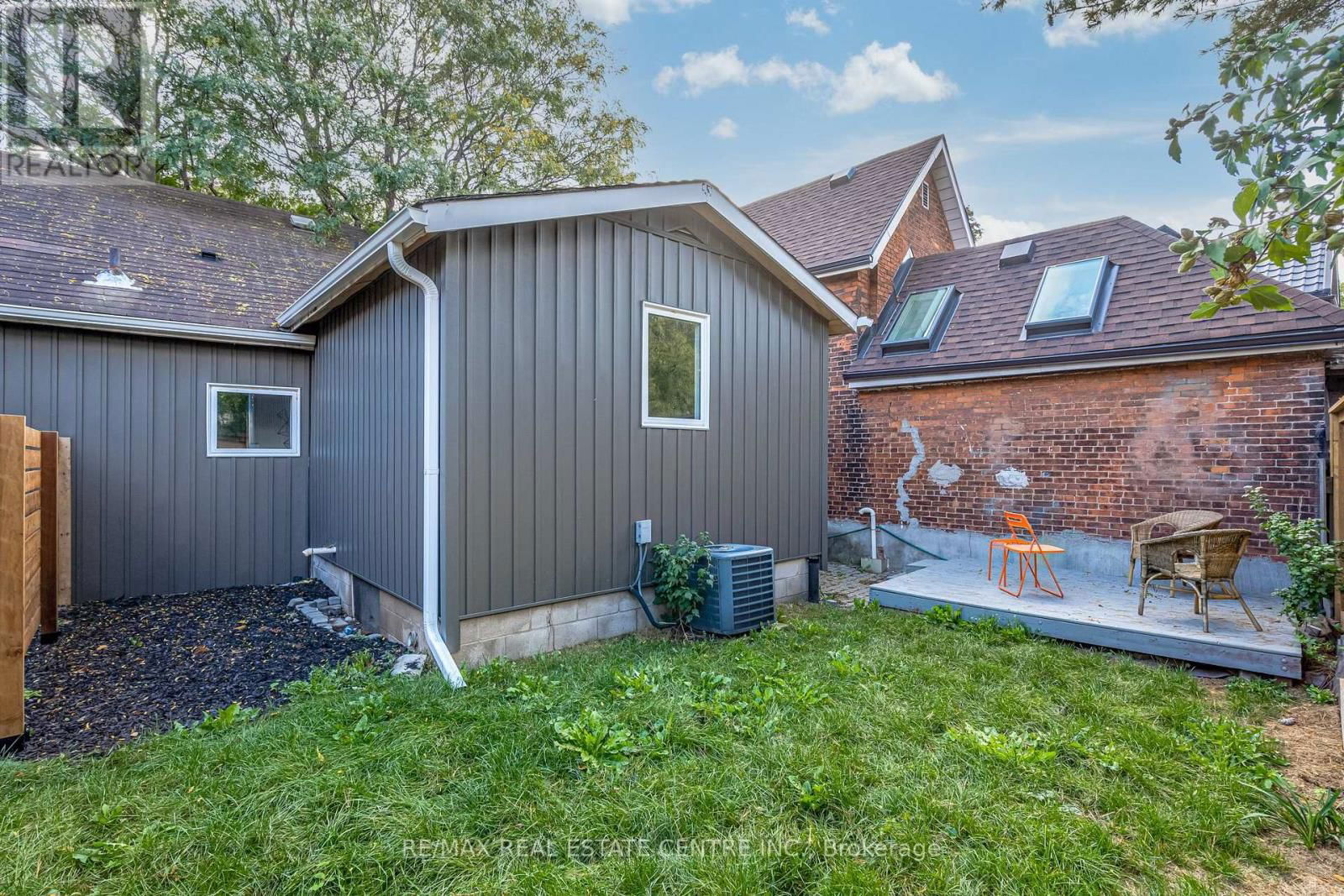 72 TOM STREET Image 14