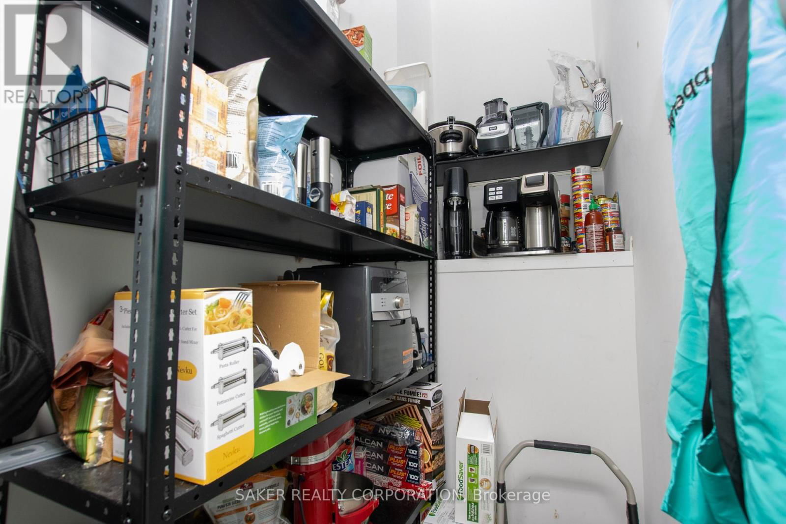 411 ALBERT STREET Image 17