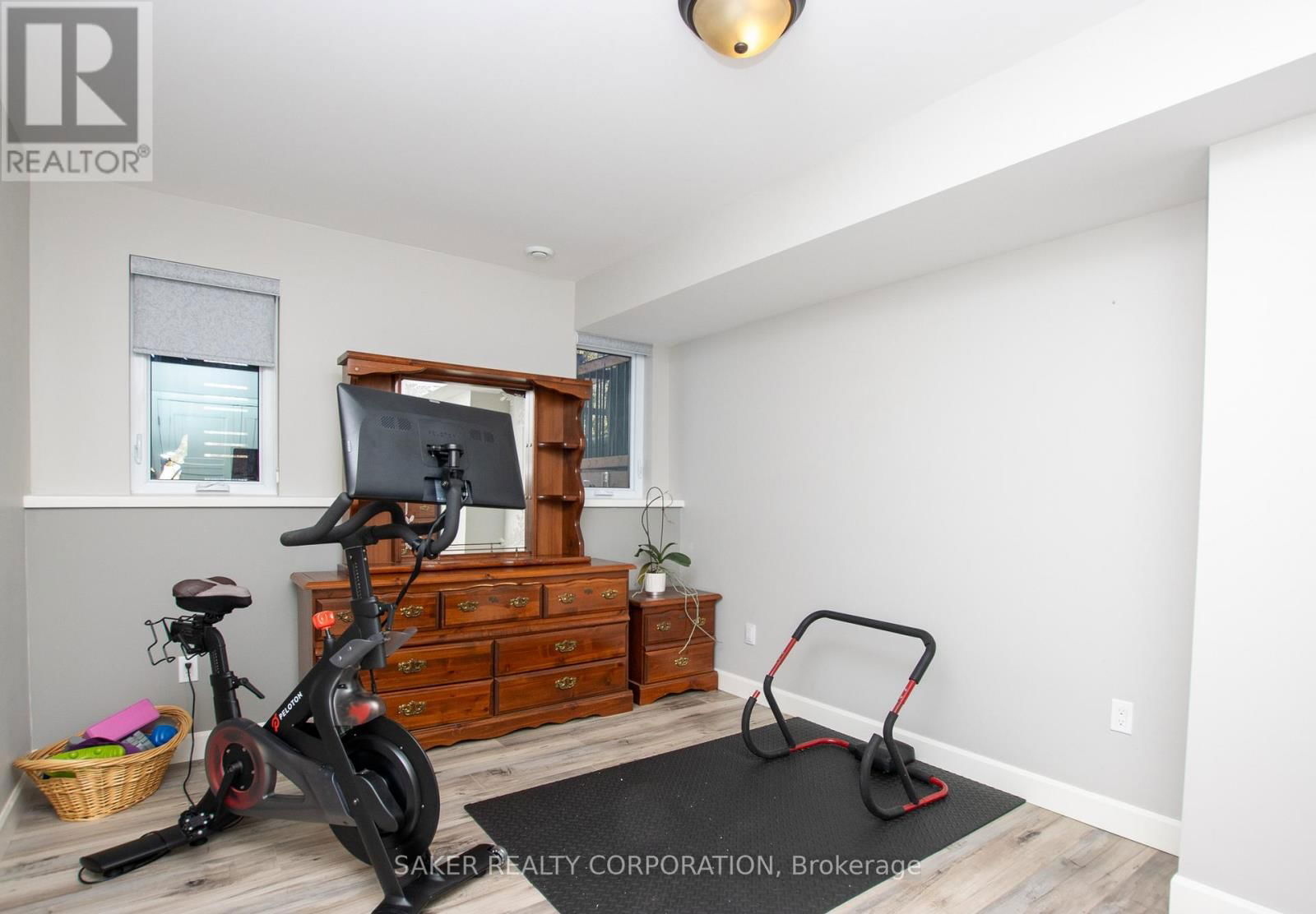 411 ALBERT STREET Image 27