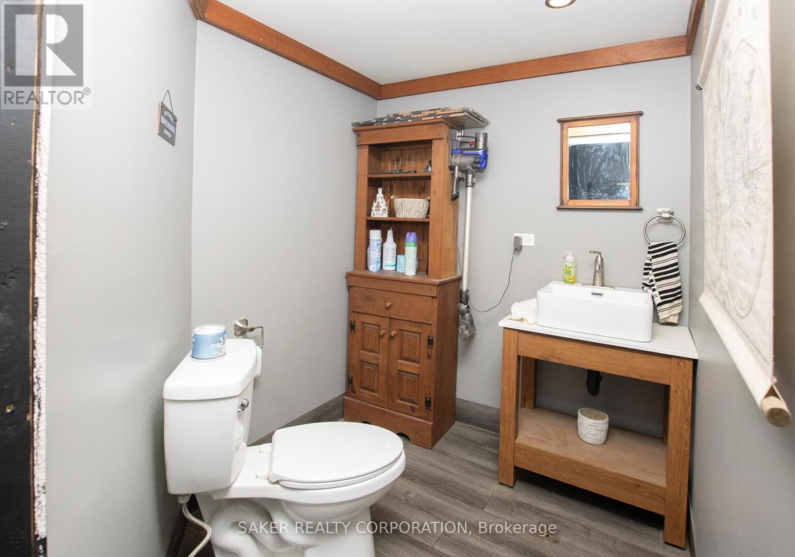 411 ALBERT STREET Image 37