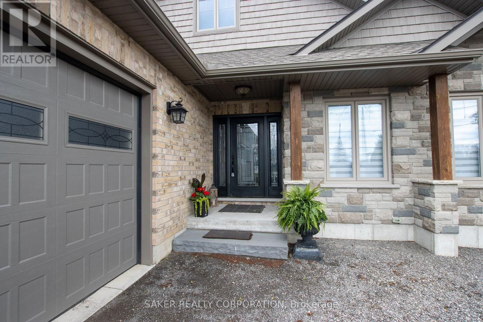 411 ALBERT STREET Image 38