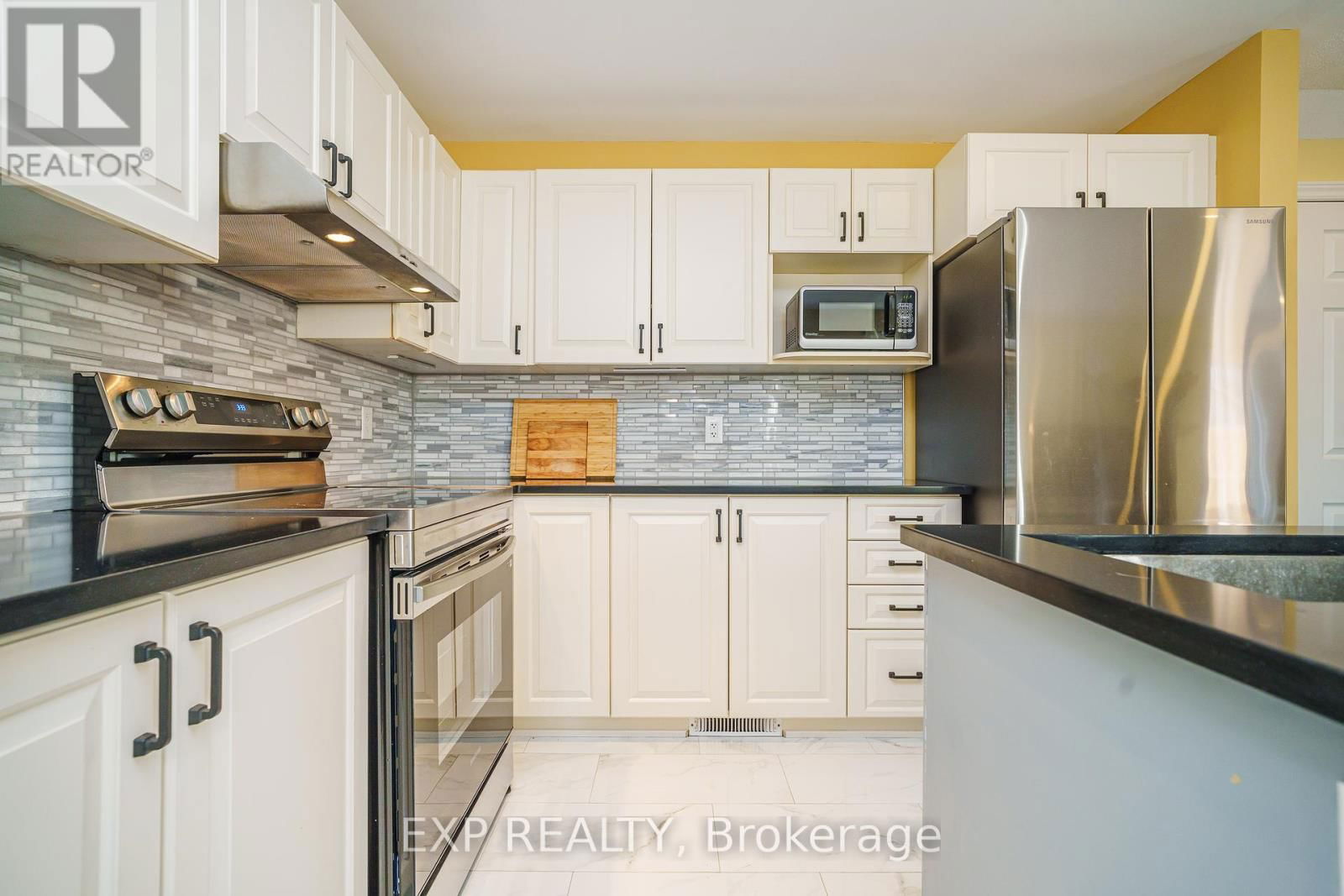 426 PILLETT STREET Image 13
