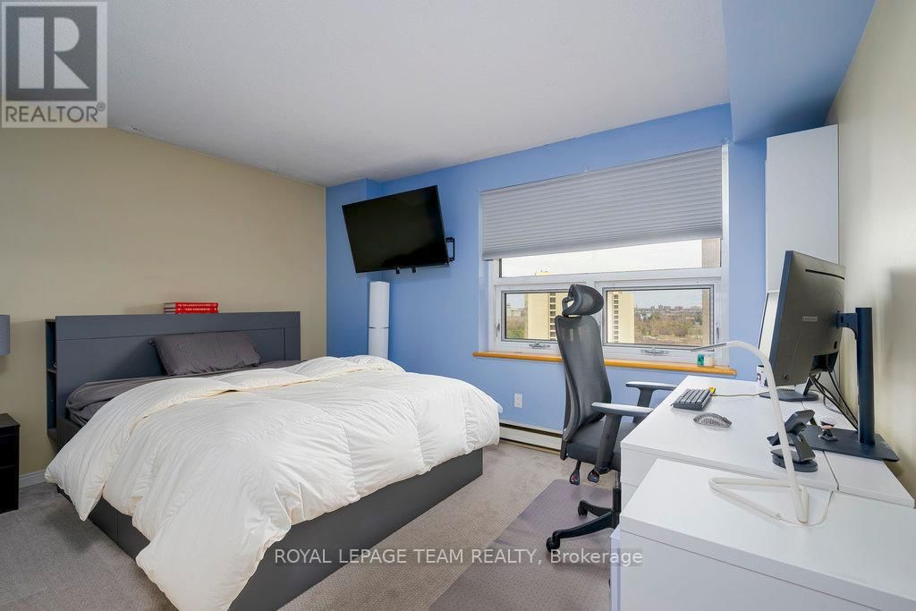 1703 - 900 DYNES ROAD Image 17