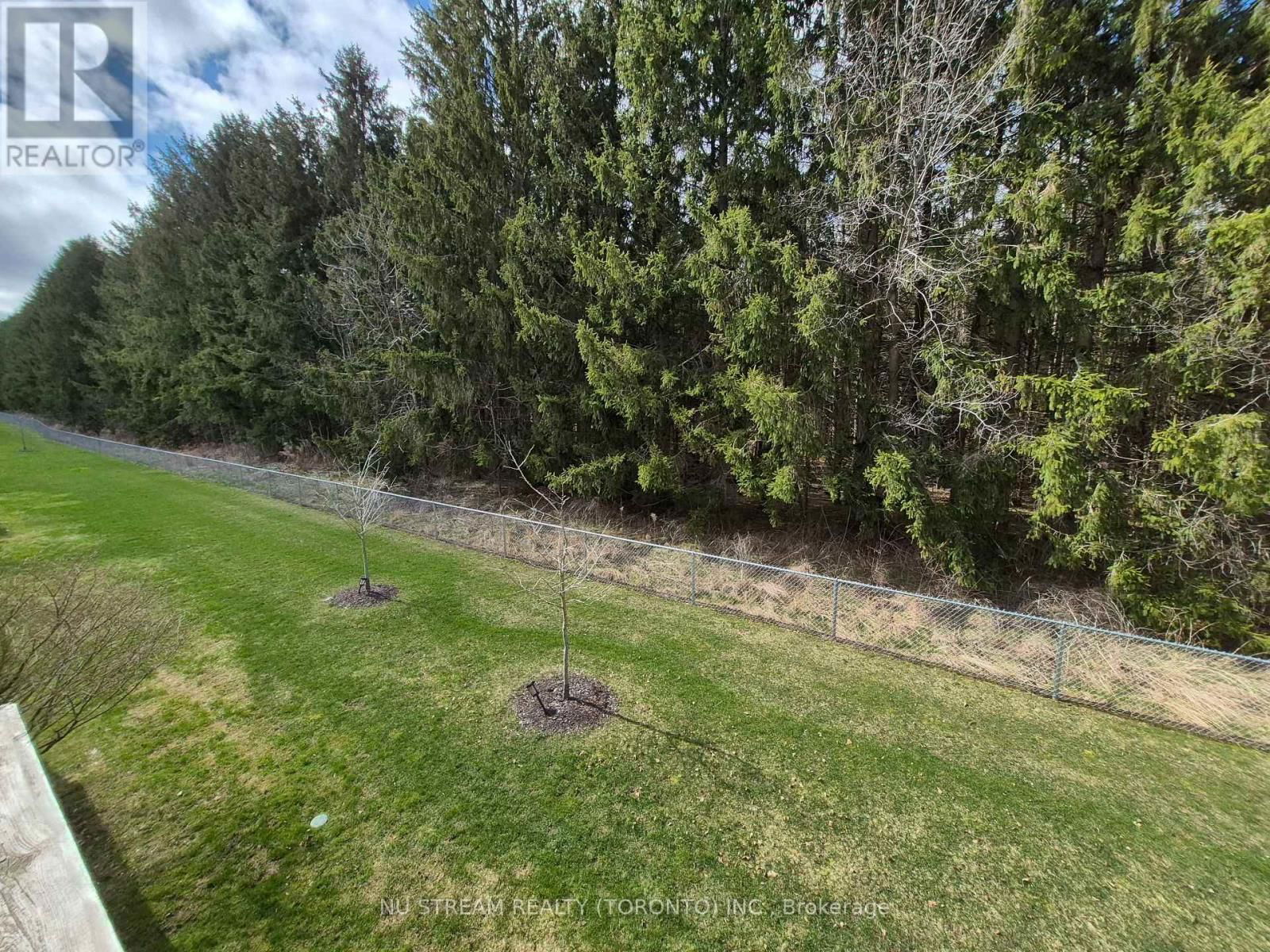691 LANSDOWNE AVENUE Image 26