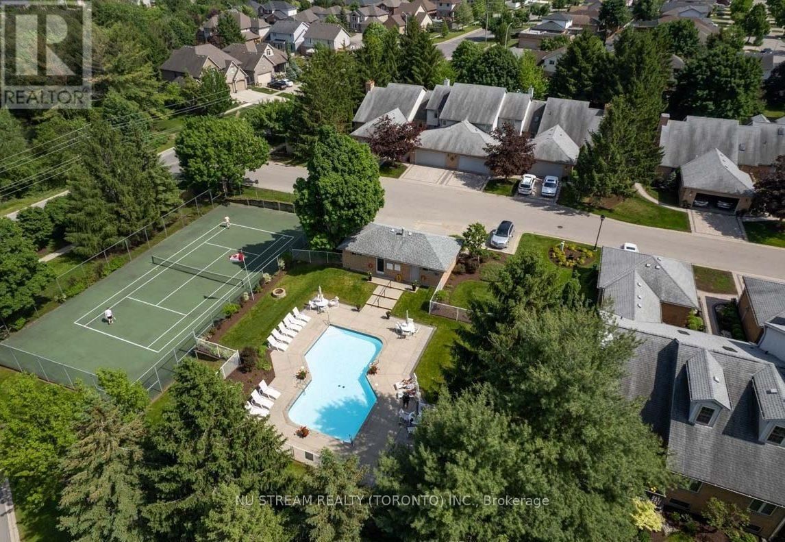 691 LANSDOWNE AVENUE Image 33